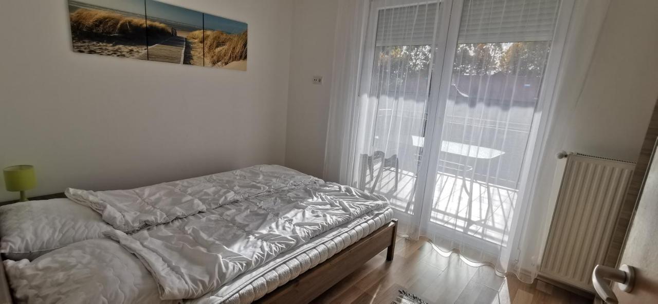 Vivi Wellness Apartman Apartment Сиофок Екстериор снимка