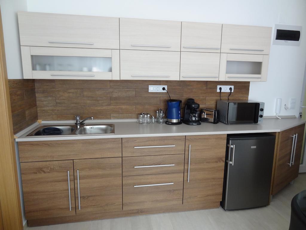 Vivi Wellness Apartman Apartment Сиофок Стая снимка